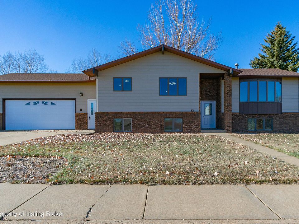 1st image of 203 4th St SW