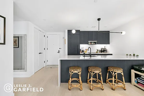 Rented by Leslie J. Garfield | media 4