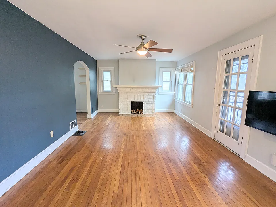 2761 Indianola Ave #2761