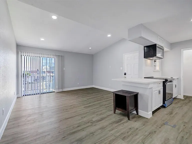 9550 Deering Dr #210 — Photo 3