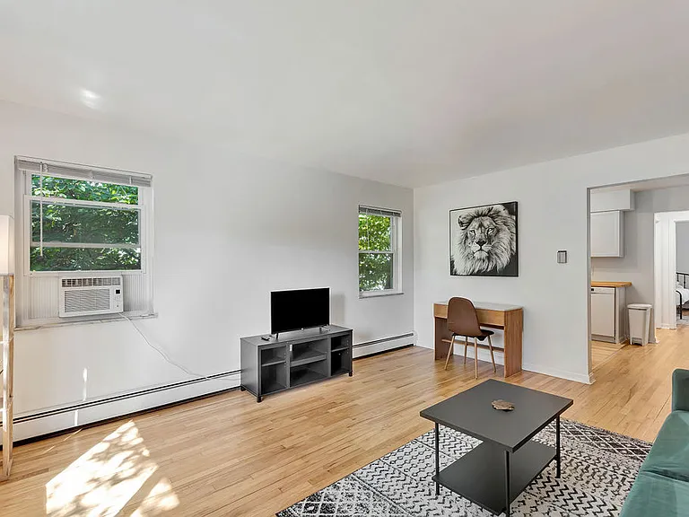 2948 Wardall Ave #3 — Photo 3