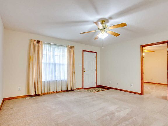 3rd image of 6401 Magnum Ln