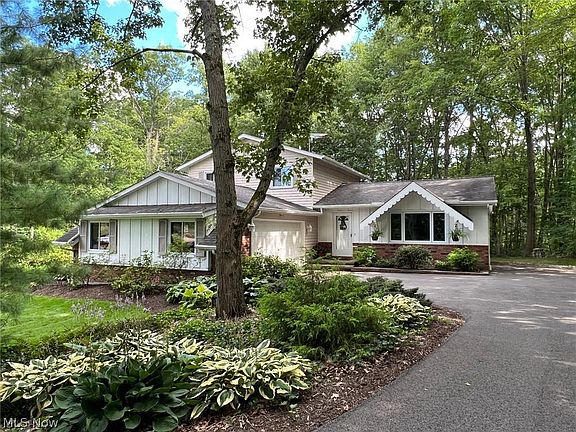 2nd image of 13975 King Arthur Ct