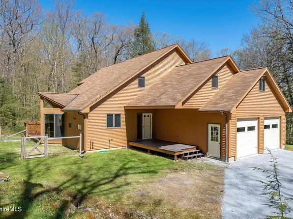 6 Stonebridge Way, Tyringham, MA 01264