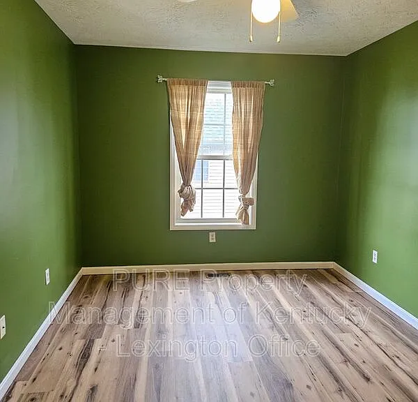3169 Roundway Down Ln — Photo 18