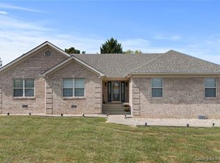 1058 Emerald Dr, Scottsburg, IN 47170