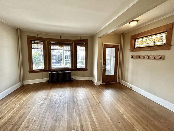 3rd image of 717 Myrtle Ave #1