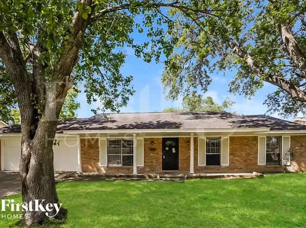 10423 Collingswood Rd, La Porte, TX 77571