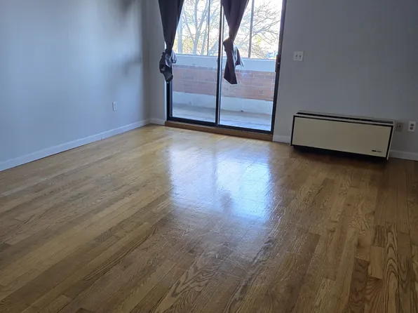 26 S Water St APT 205, New Bedford, MA 02740