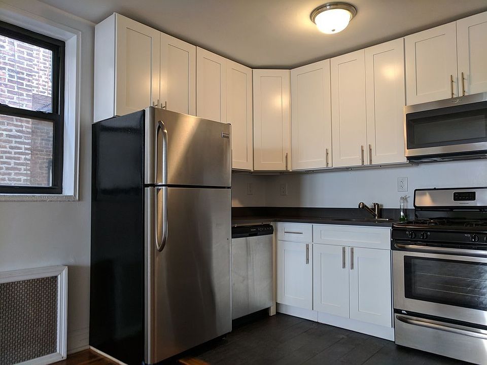 1st image of 4323 Ithaca St APT 5B