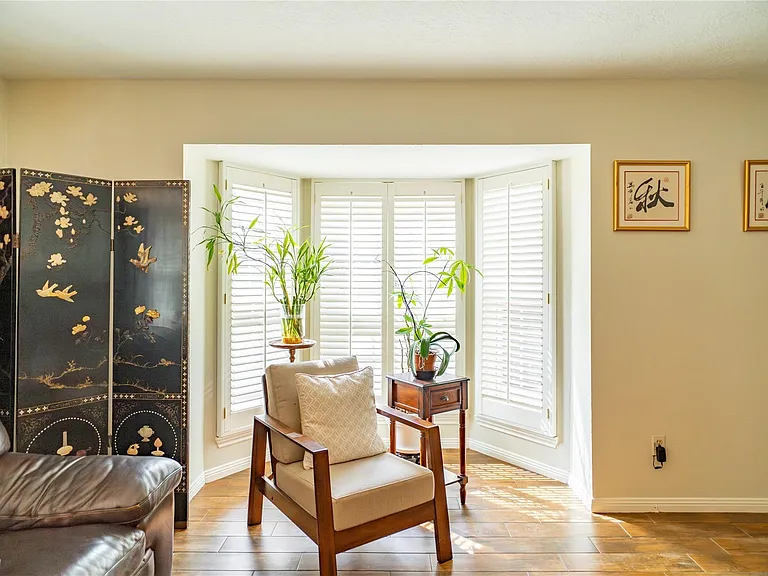 18310 Spellbrook Dr — Photo 26