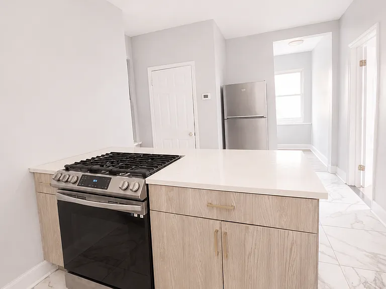 1034 S Orange Ave #1 — Photo 2