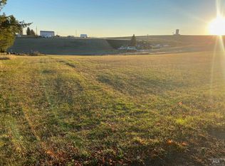 3rd Ave, Nezperce, ID 83543