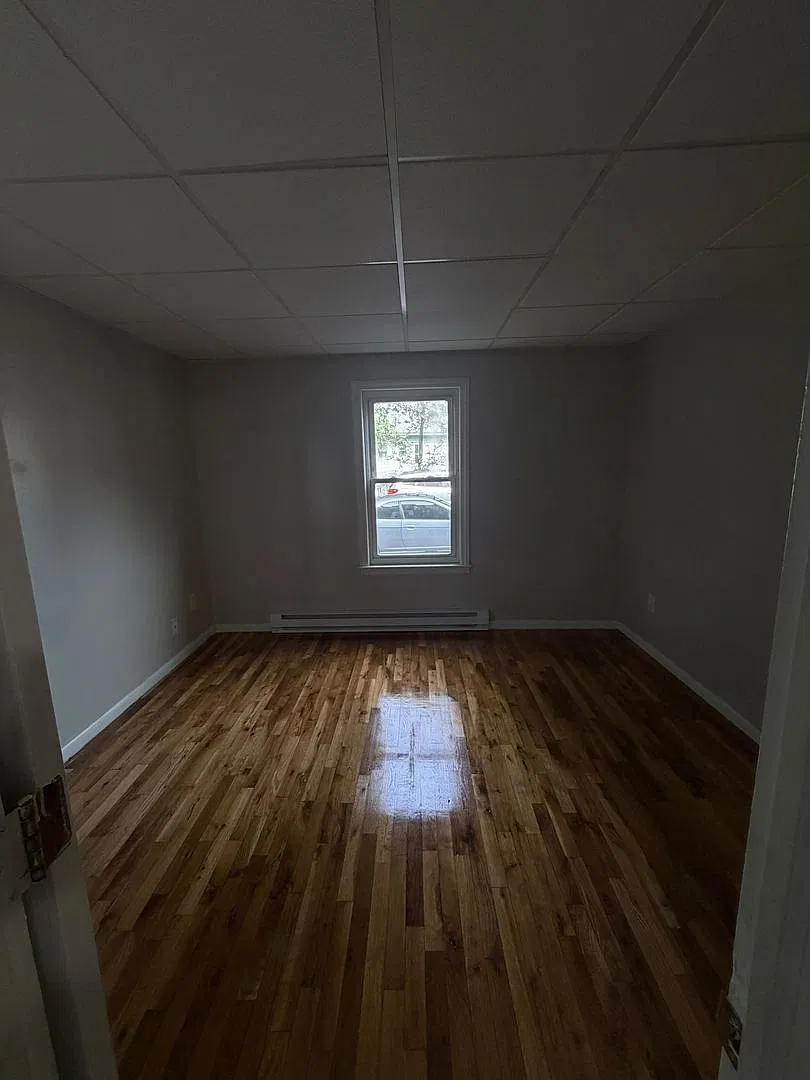 3 bed, $1,950 — Photo 4