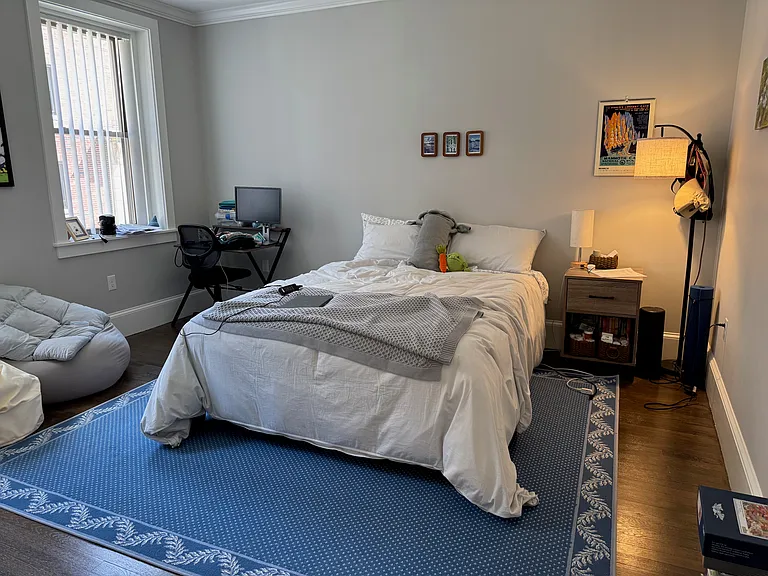 100 Longwood Ave — Photo 12