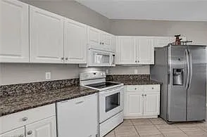 6560 Huntington Lakes Cir #101 — Photo 35