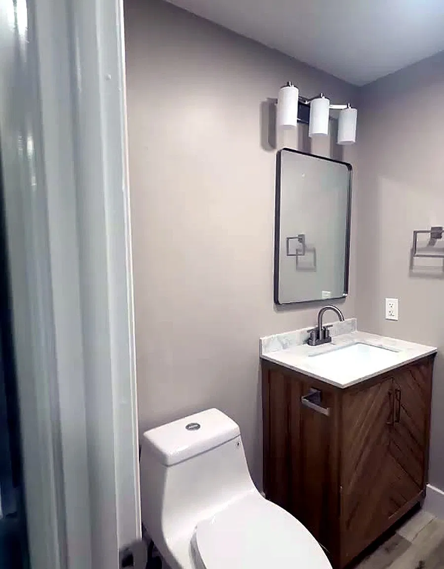 3 bed, 1100 sqft, $3,100 — Photo 3