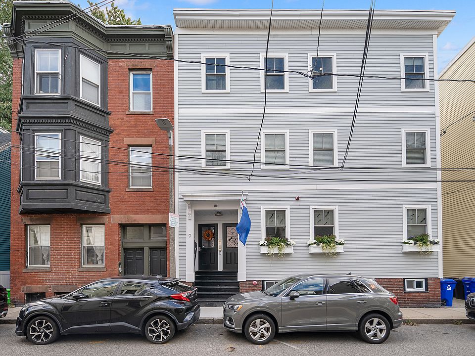 1st image of 9 Franklin St #3