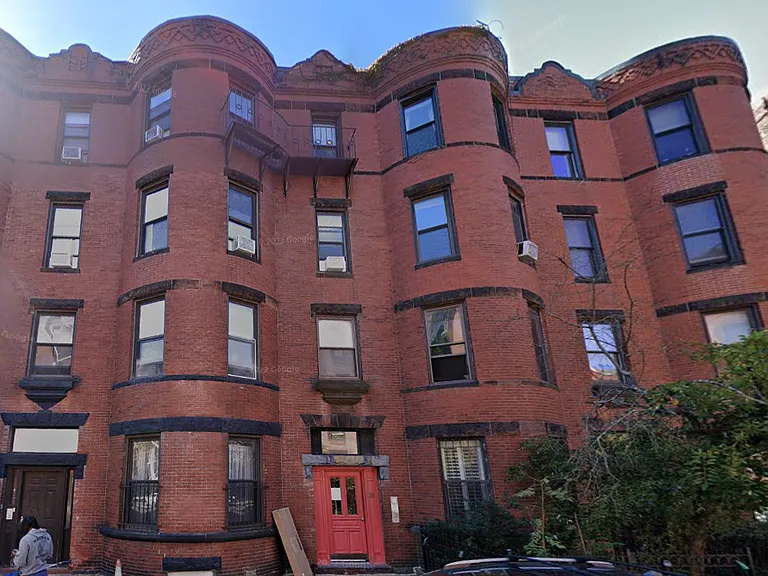 28 Symphony Rd #3 — Photo 2