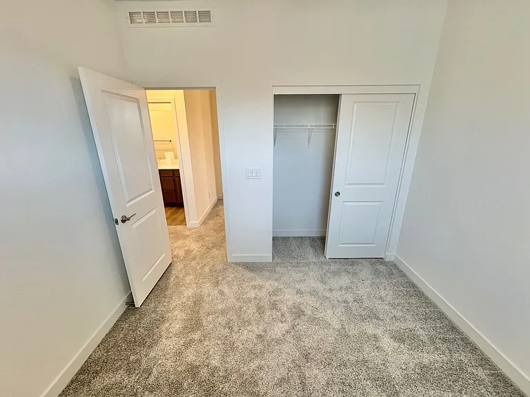 1548 Little Penguin St — Photo 12