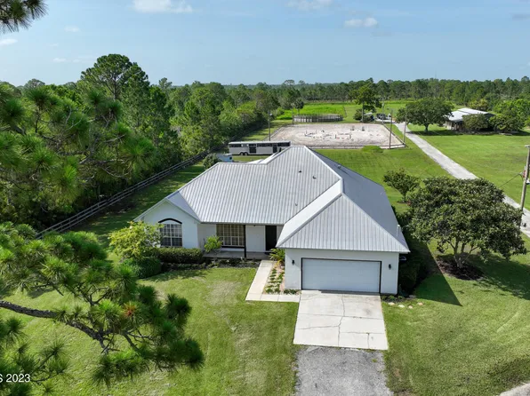 665 Grant Rd, Grant Valkaria, FL 32909