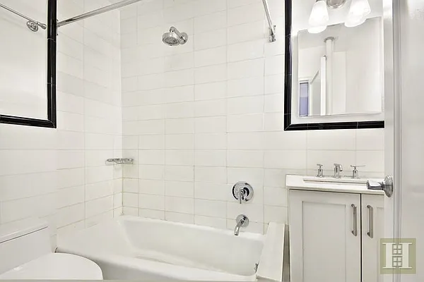 Rented by Halstead Real Estate | media 16
