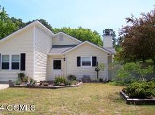 160 Bayberry Rd, Newport, NC 28570