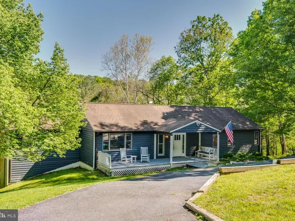 276 Deerhaven Rd, Front Royal, VA 22630