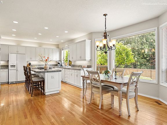3rd image of 13853 SW Aerie Dr