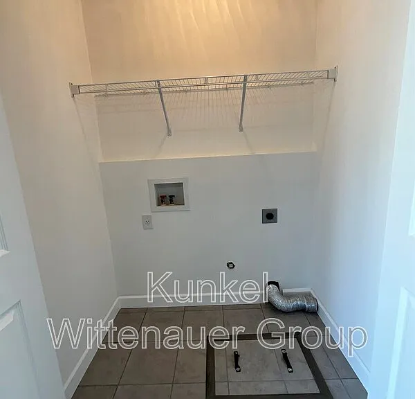 700 Fountain View Dr #G — Photo 7