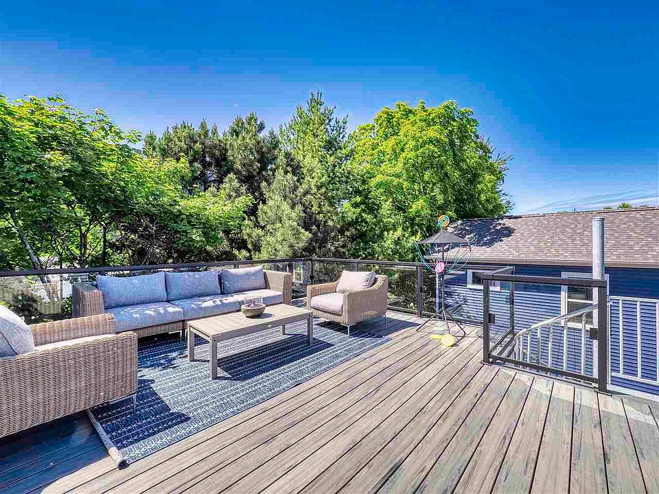 1st image of 103 Riverwalk Ln