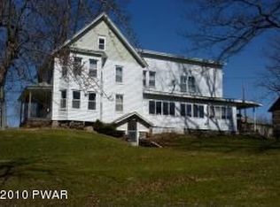 208 Niles Pond Rd, Honesdale, PA 18431