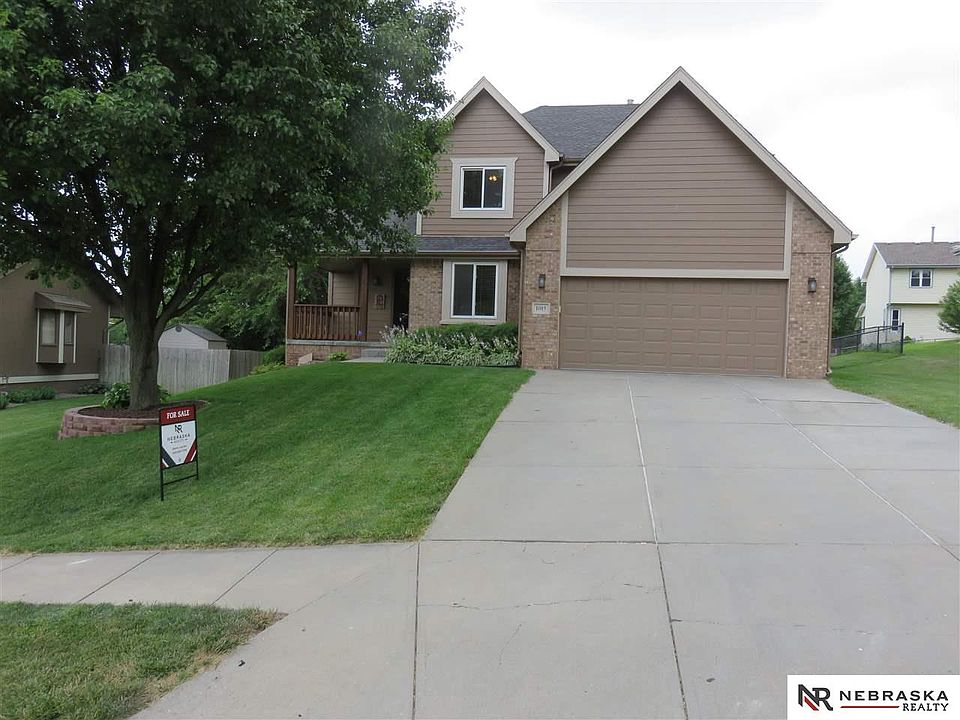 1st image of 1015 Bryn Mawr Dr
