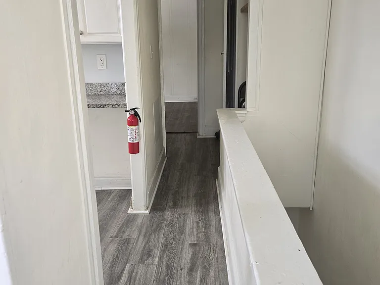 33 E Jacoby St #3 — Photo 3