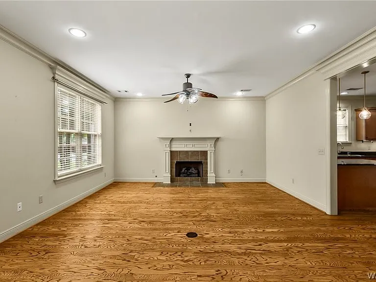 2800 Belle Chase Ln #21 — Photo 4