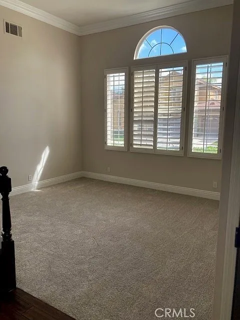 4 bed, 2.5 bath, 2302 sqft, $5,250 — Photo 3