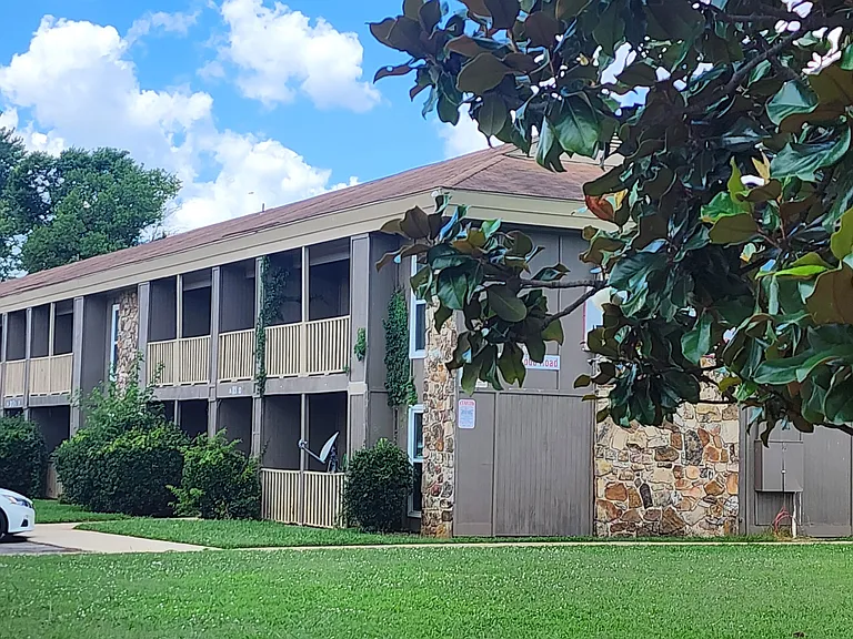 3813 Triana Blvd SW #201-E — Photo 35