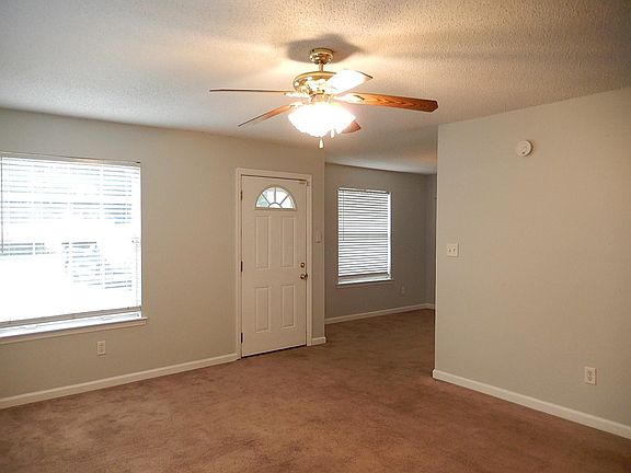 3rd image of 1532 Patrick Ave #19