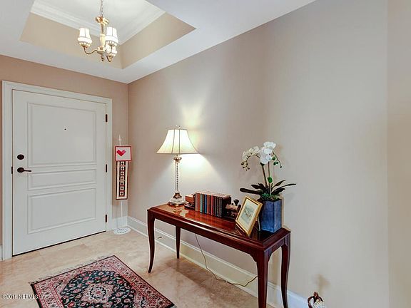 VillaRiva 803 Foyer