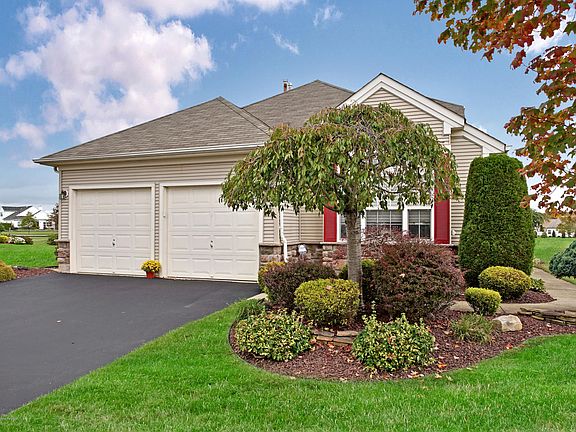 2nd image of 35 Arcadia Dr