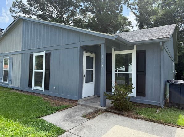 114 Village Cir