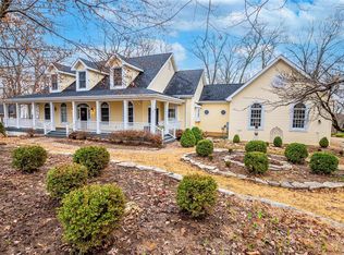 3939 Indian Ridge Ln, Defiance, MO 63341