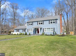 22 Lorrie Ln, Princeton Junction, NJ 08550