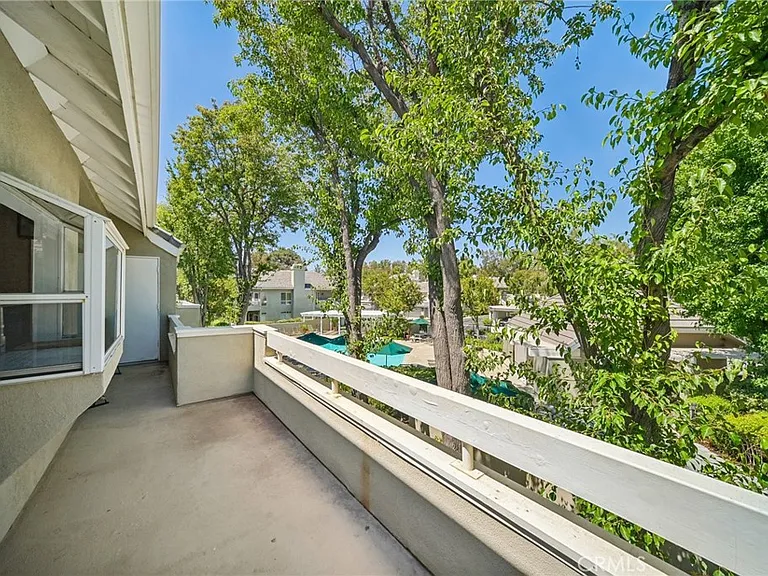 26107 McBean Pkwy — Photo 29
