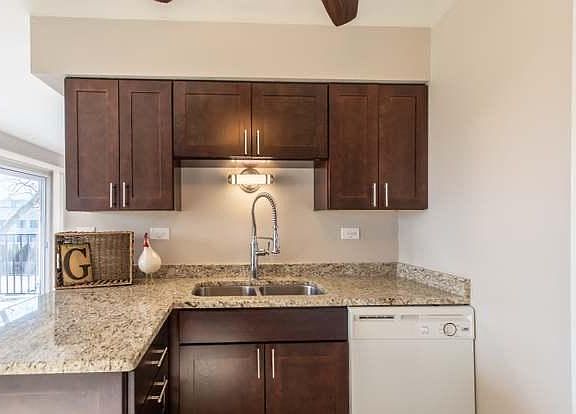 2nd image of 809 E Miner St #3