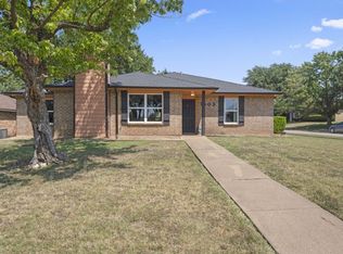 7103 Elderberry Ln, Dallas, TX 75249