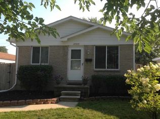 21524 Broadway St, Saint Clair Shores, MI 48080