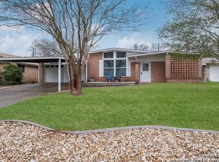 437 E Lindbergh Blvd, Universal City, TX 78148