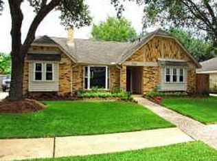 16431 Heatherdale Dr, Houston, TX 77059
