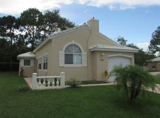 896 Bracken Ter NE, Palm Bay, FL 32905